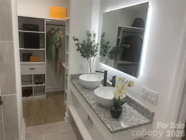 $372,990 | 2524 Pickway Drive, Charlotte, NC 28269