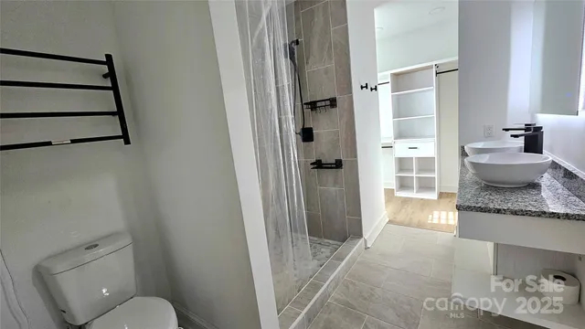 $372,990 | 2524 Pickway Drive, Charlotte, NC 28269