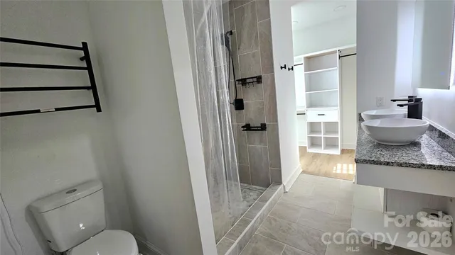 $372,990 | 2524 Pickway Drive, Charlotte, NC 28269