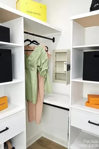 $372,990 | 2524 Pickway Drive, Charlotte, NC 28269