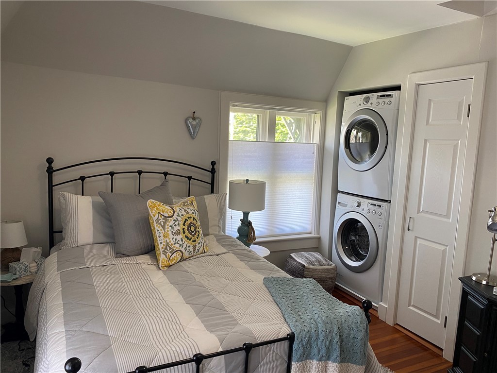 569 Spring Street, Unit 2 Newport, RI 02840 - Photo 23 of 30