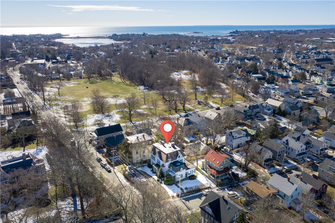 569 Spring Street, Unit 2 Newport, RI 02840 - Photo 4 of 30