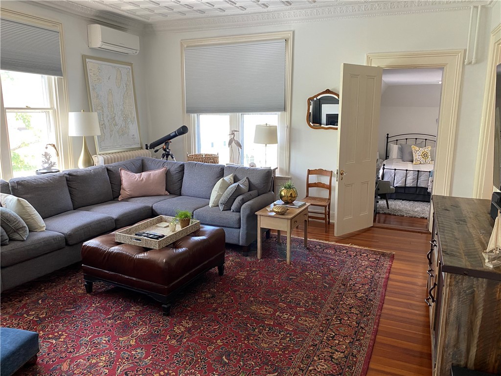 569 Spring Street, Unit 2 Newport, RI 02840 - Photo 7 of 30