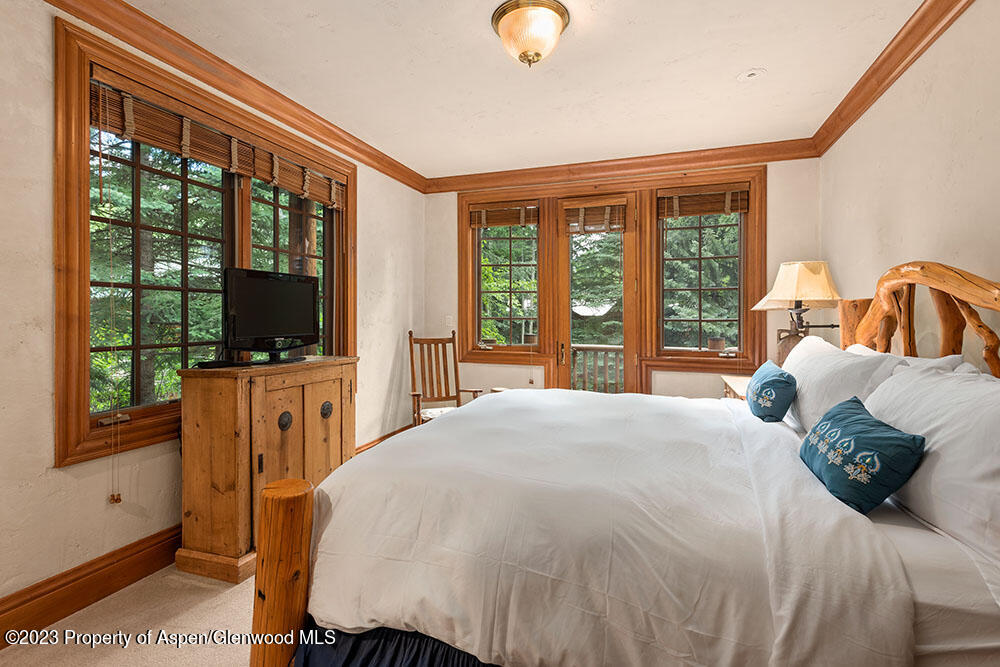 730 Bay Street Aspen, CO 81611 - Photo 27 of 48 Main level King bedroom
