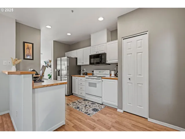 $385,000 | 16020 Southwest Audubon Street, Unit 105, Beaverton, OR 97003