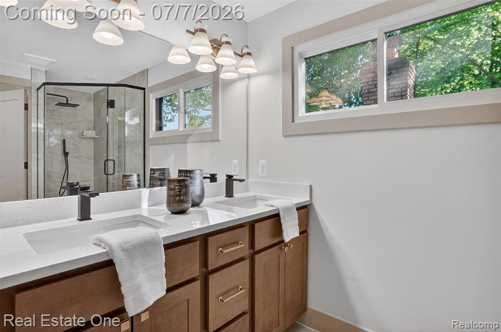 2141 Hickory Leaf Court North Rochester Hills, MI 48309 - Photo 49 of 71