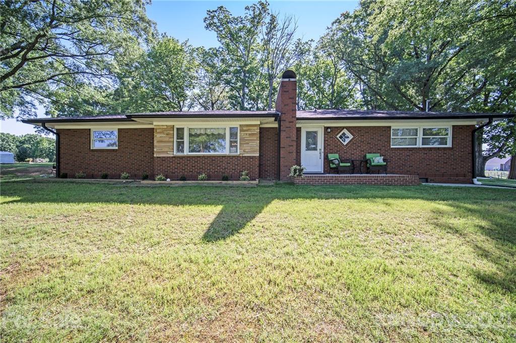 900 Irish Potato Road Concord, NC 28025 - Photo 2 of 48 Gallery Image 2