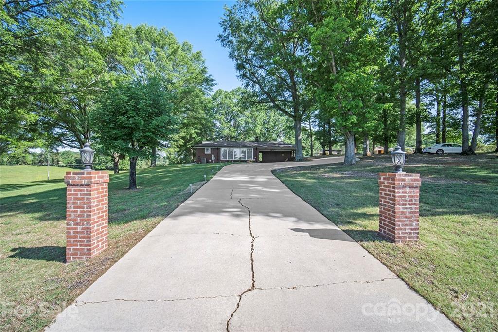 900 Irish Potato Road Concord, NC 28025 - Photo 3 of 48 Gallery Image 3