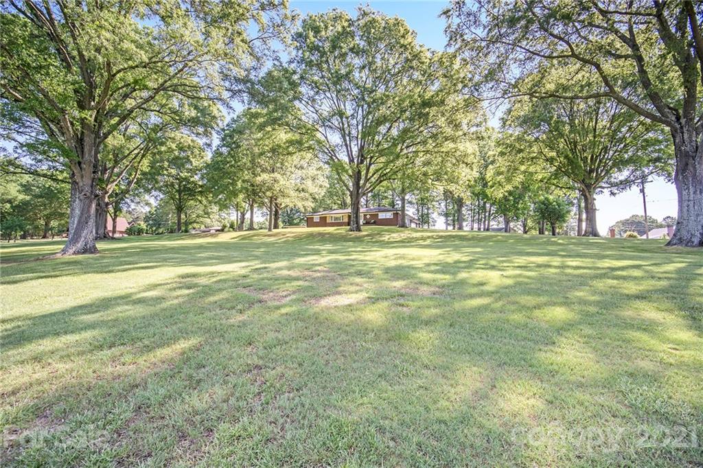 900 Irish Potato Road Concord, NC 28025 - Photo 5 of 48 Gallery Image 5