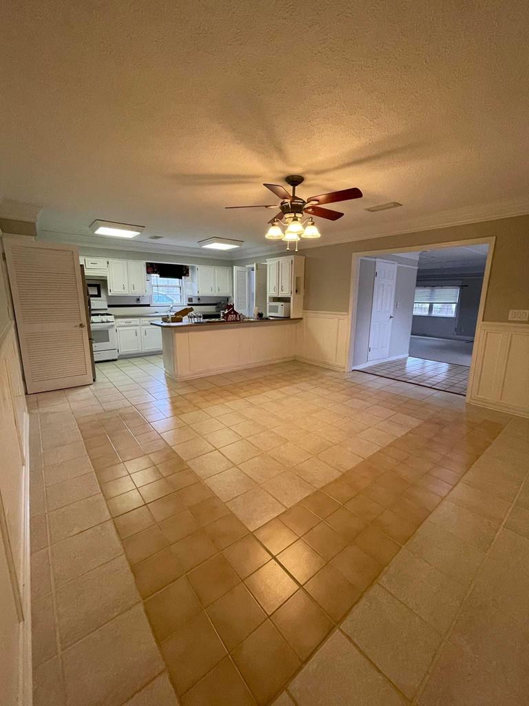 4549 Ritch Haven Road Columbus, GA 31909 - Photo 19 of 31 View of eat in & kitchen to great room