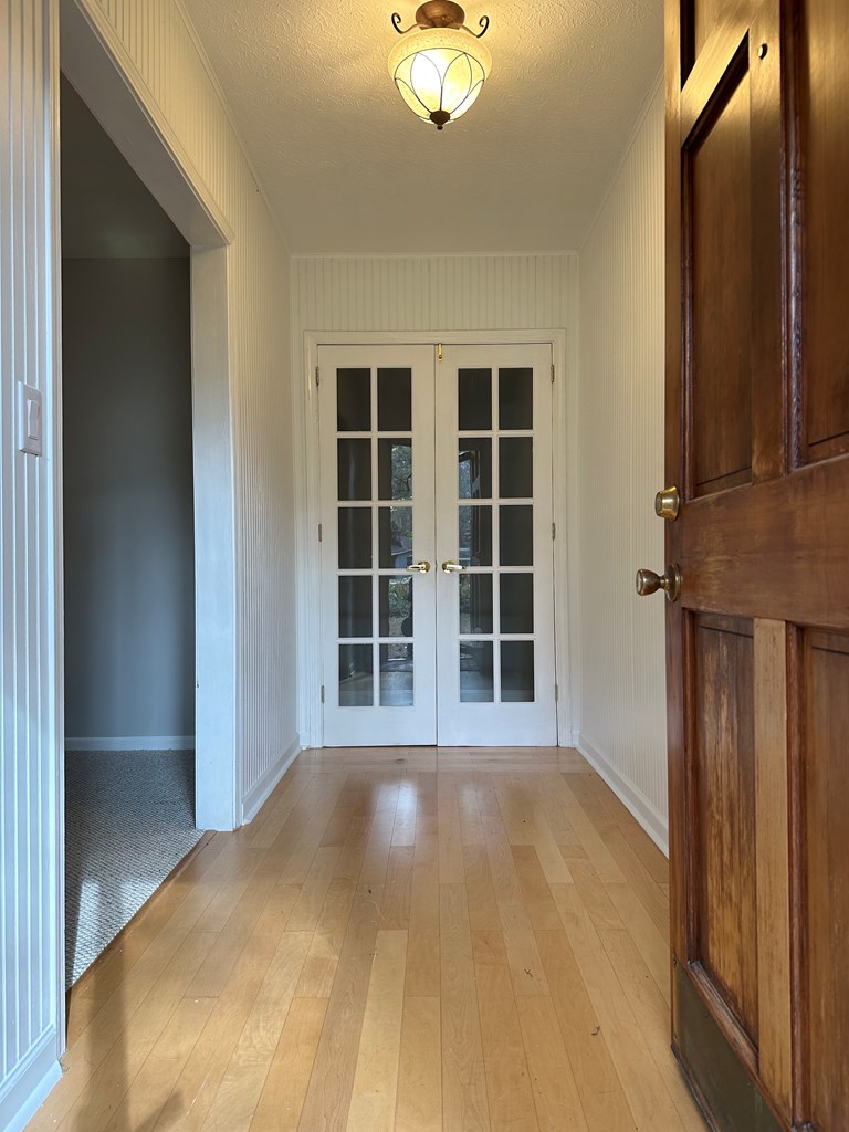 Beautiful entry foyer
