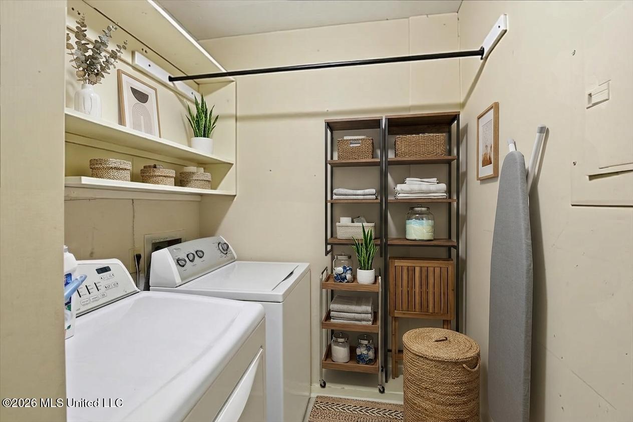 104 Lake Dockery Road Byram, MS 39272 - Photo 19 of 23 laundry room dockery