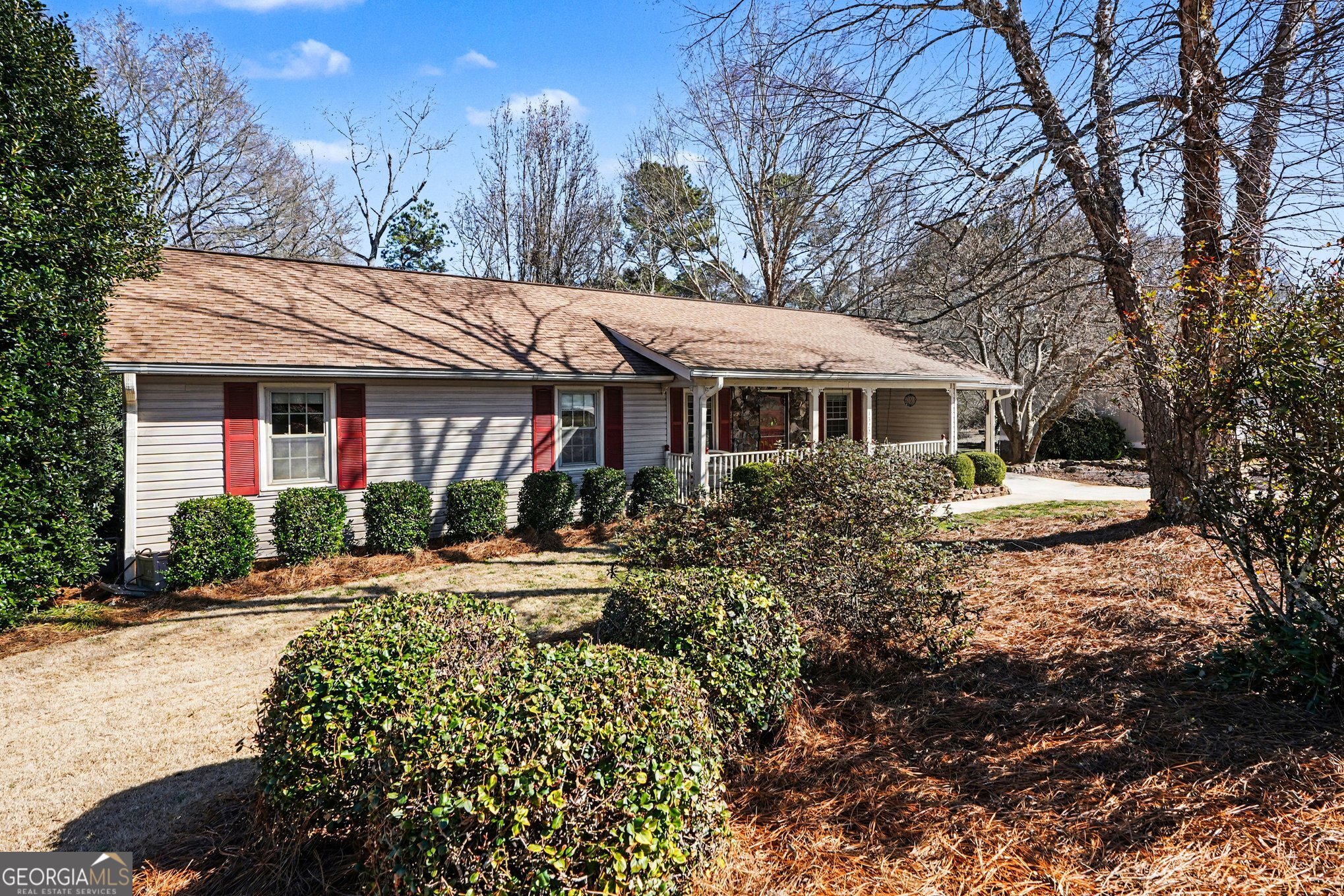 1522 Zebulon Road Griffin, GA 30224 - Photo 3 of 28 a front view of a house with a yard