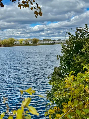 $220,000 | 137 2nd Avenue, Troy, NY 12180