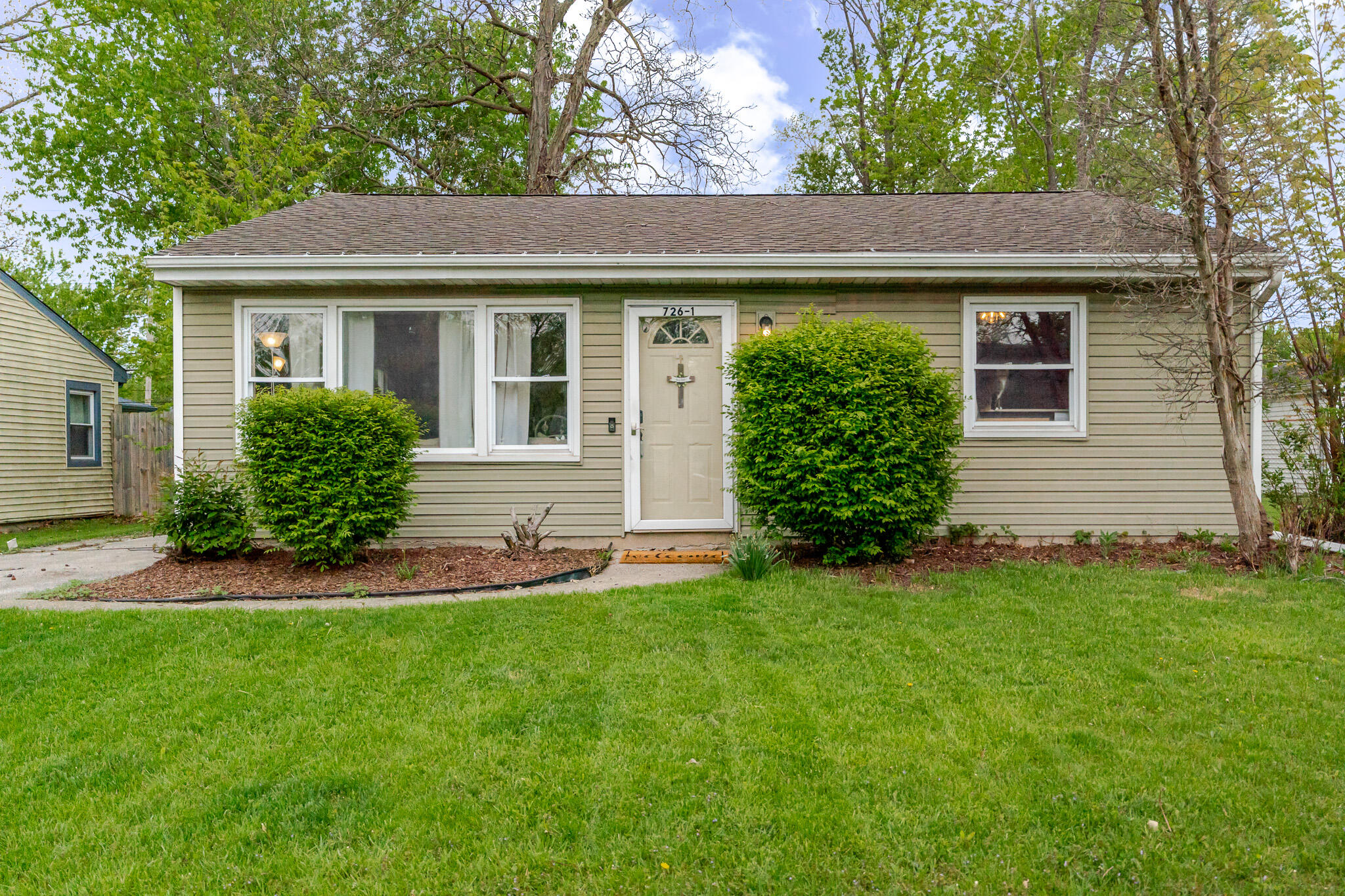 726-1 Imperial Road Valparaiso, IN 46385 - Photo 1 of 12 2048x1365