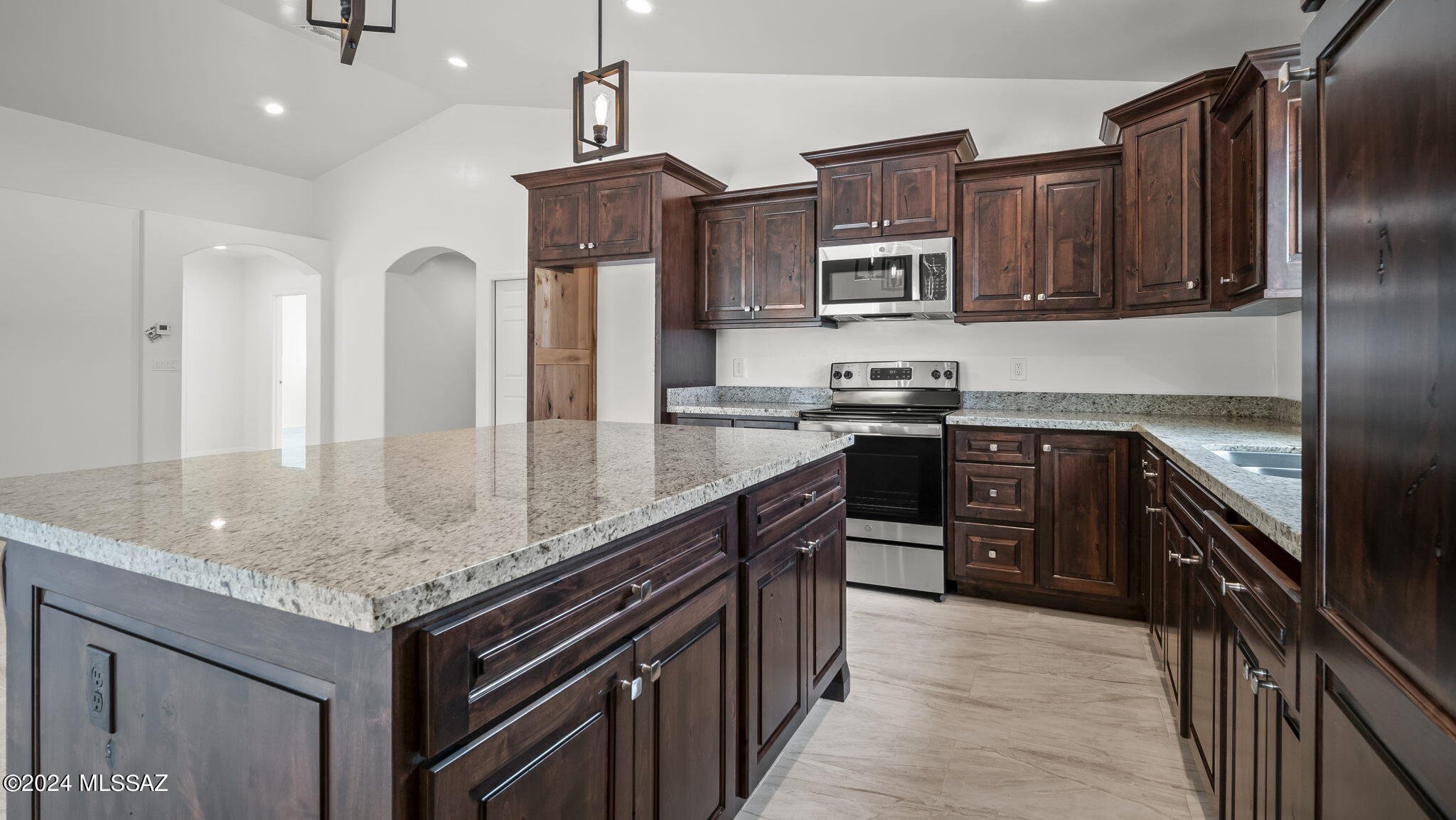 1376 Pia Court Rio Rico, AZ 85648 - Photo 6 of 11