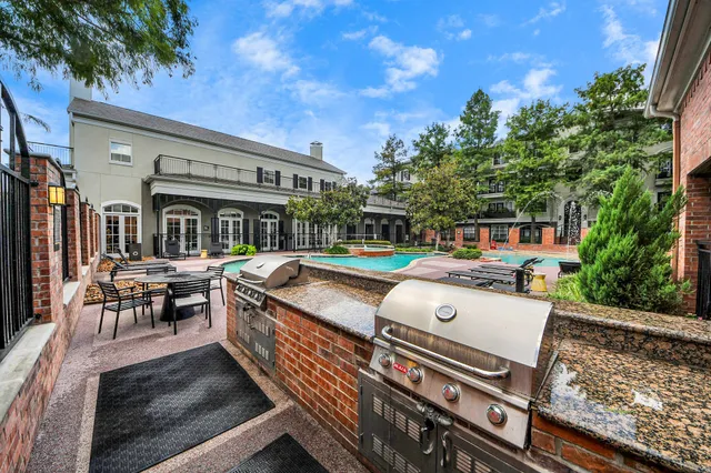 $1,766 | 3003 Memorial Court, Unit 2434, Houston, TX 77007