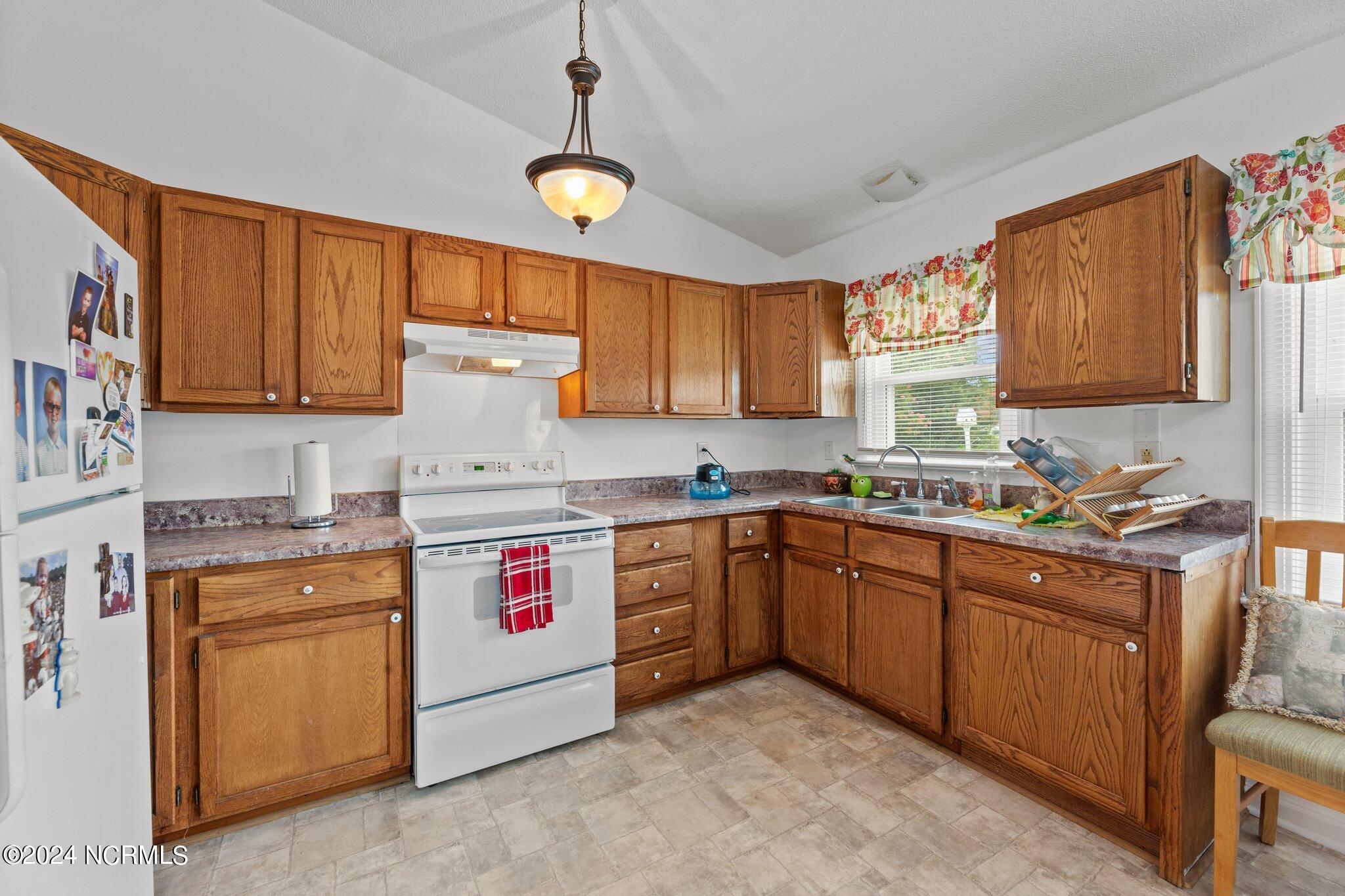 3398 Alvin Road Grimesland, NC 27837 - Photo 12 of 52 KITCHEN