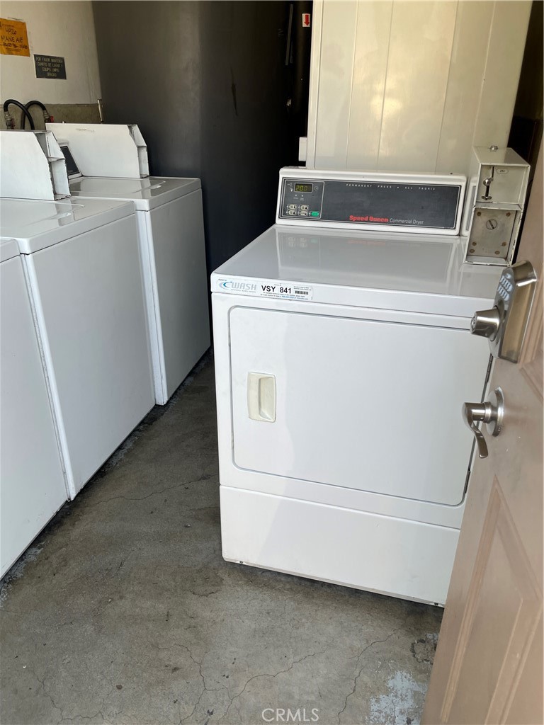 4920 Maine Avenue, Unit M Baldwin Park, CA 91706 - Photo 16 of 17 a utility room with dryer and washer