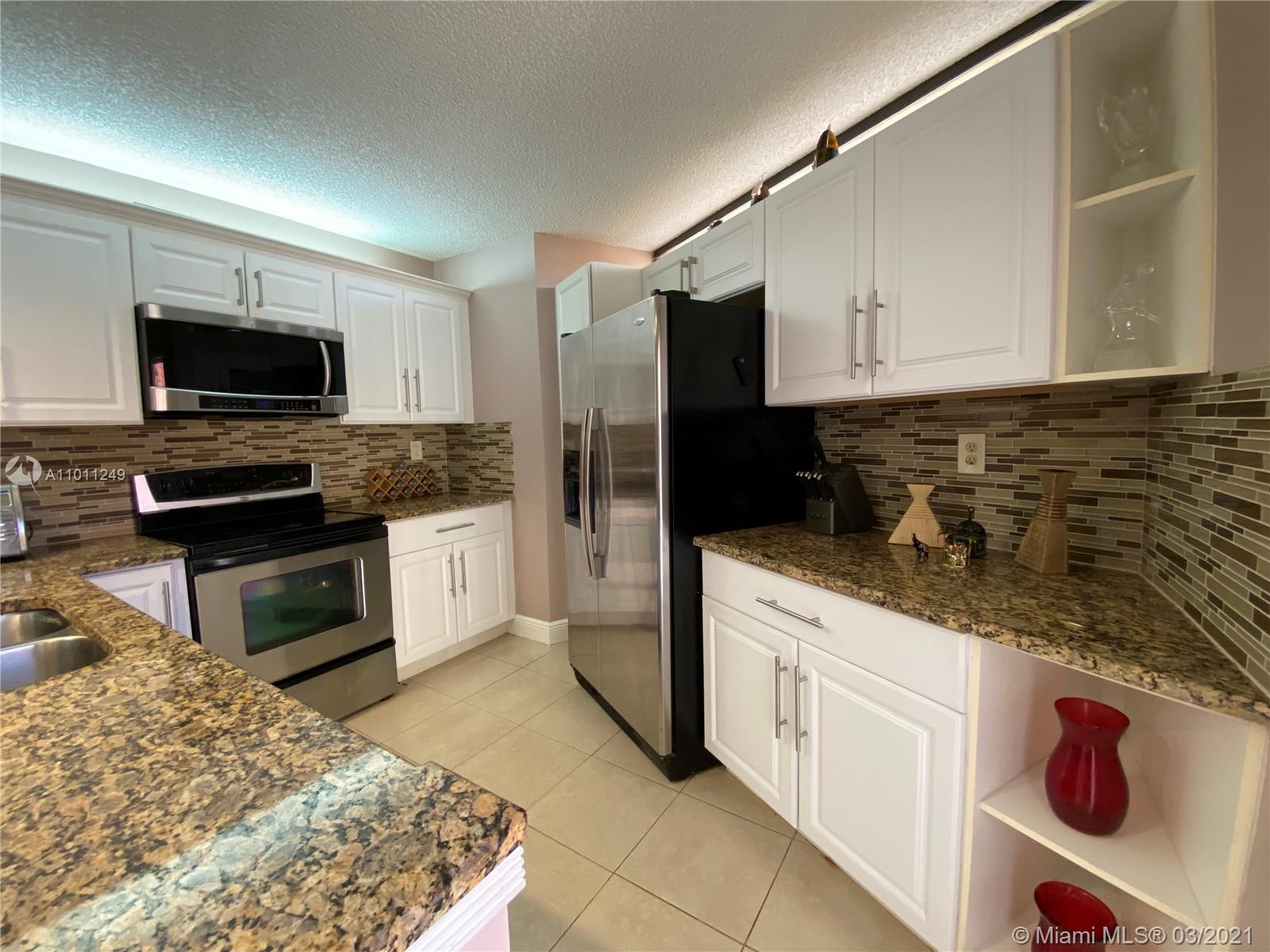 8353 Trent Court, Unit A Boca Raton, FL 33433 - Photo 5 of 23