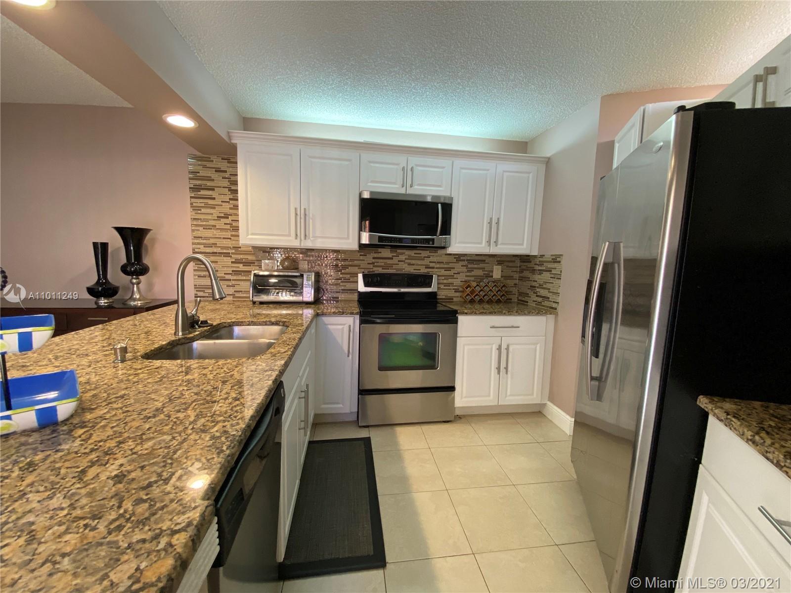 8353 Trent Court, Unit A Boca Raton, FL 33433 - Photo 6 of 23