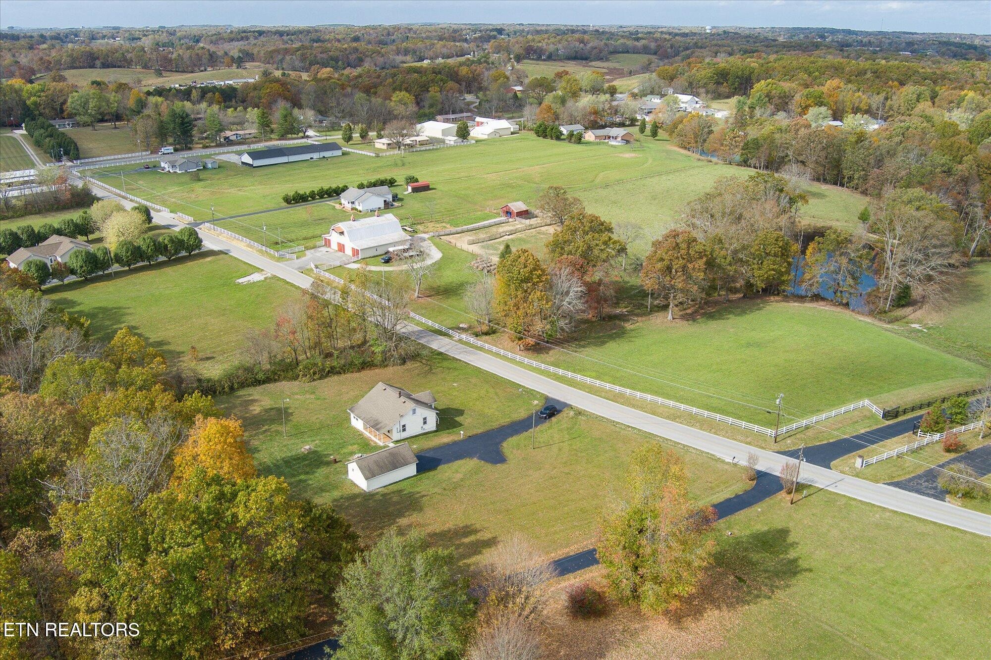 1040 Tom Price Road Jamestown, TN 38556 - Photo 44 of 45 Gallery Image 44