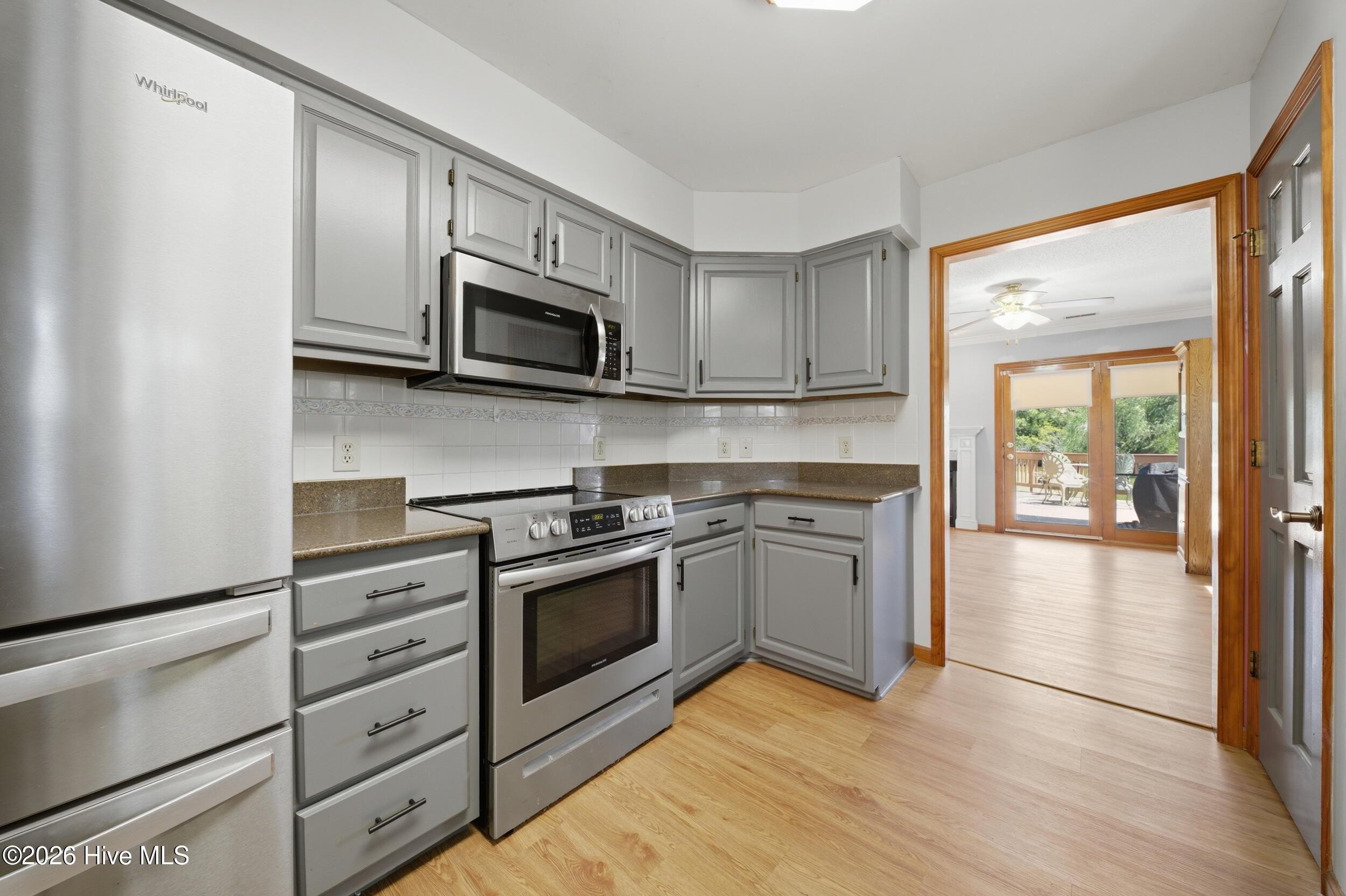 136 Simpson Road Barco, NC 27917 - Photo 14 of 54 kitchen