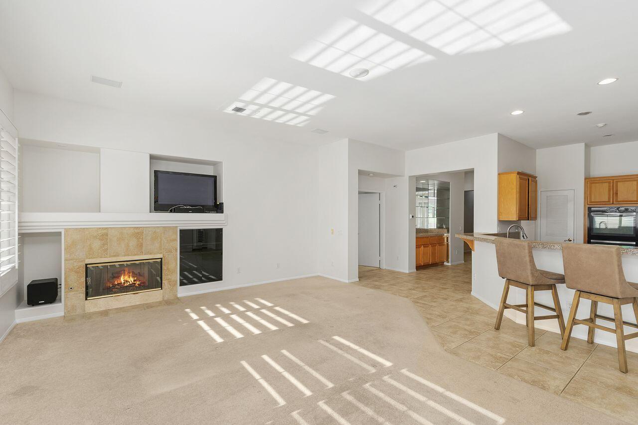 75715 Heritage West Palm Desert, CA 92211 - Photo 16 of 51 75715 Heritage - Great Room 3