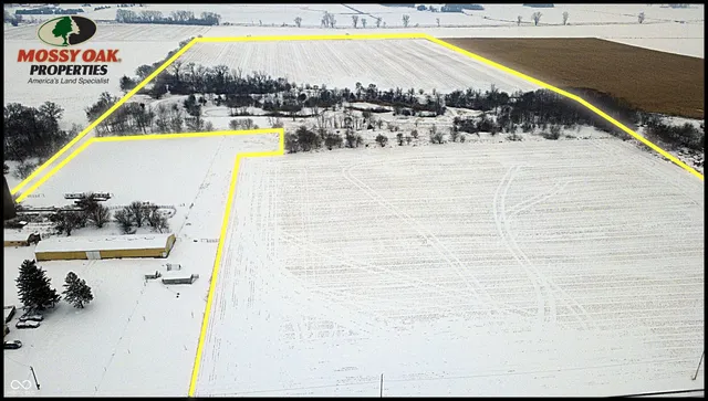 $899,999 | 2025 Eger Road, Rensselaer, IN 47978