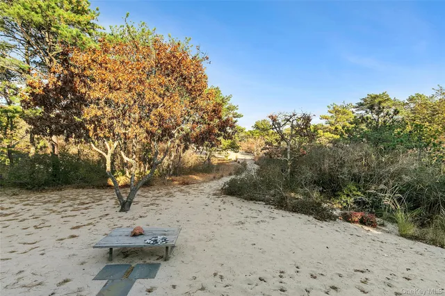 $4,650,000 | 37 Gilberts Path, Amagansett, NY 11930