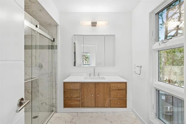 $4,650,000 | 37 Gilberts Path, Amagansett, NY 11930