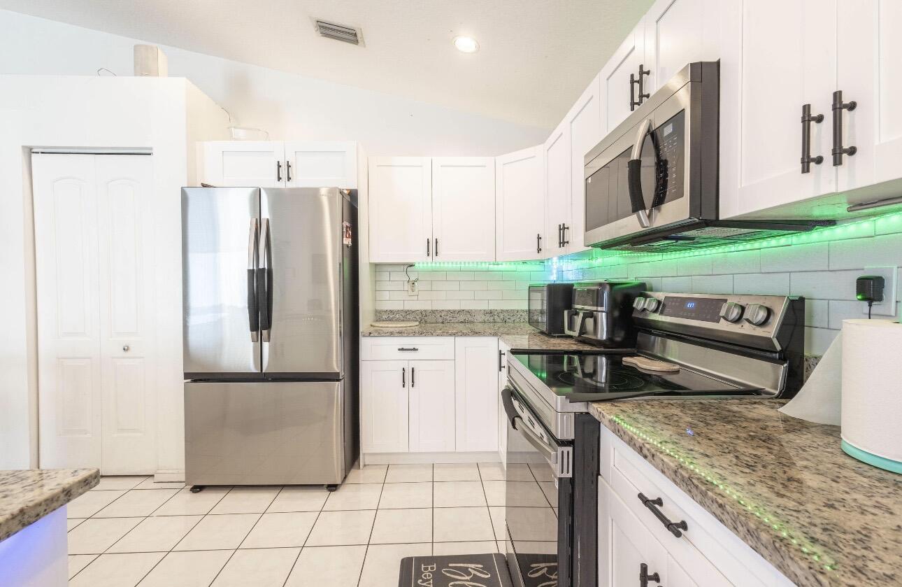 1029 Cape Cod Terrace Greenacres, FL 33413 - Photo 6 of 24 IMG_7351