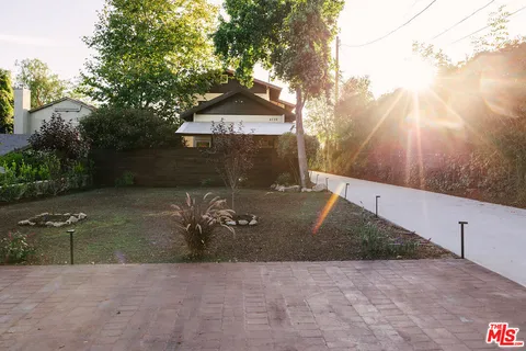 $1,995,000 | 4741 Lowell Avenue, La Crescenta, CA 91214