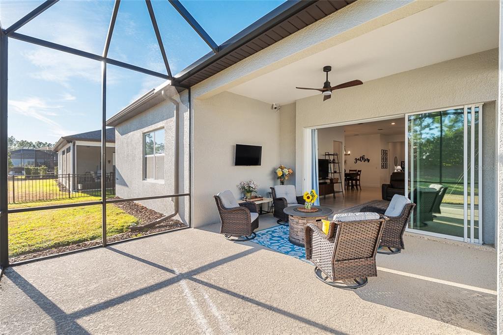 8809 Southwest 61st Loop Ocala, FL 34481 - Photo 28 of 41 a living room with furniture