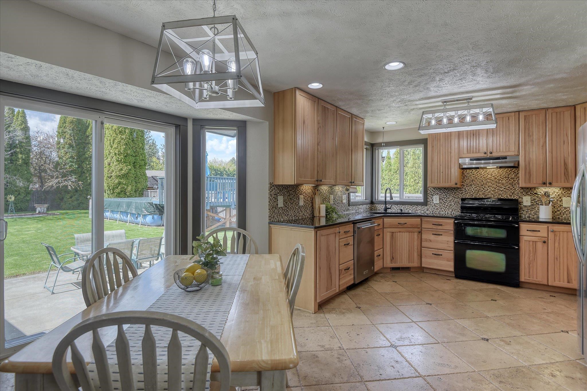 2222 South Progress Road Veradale, WA 99037 - Photo 5 of 34