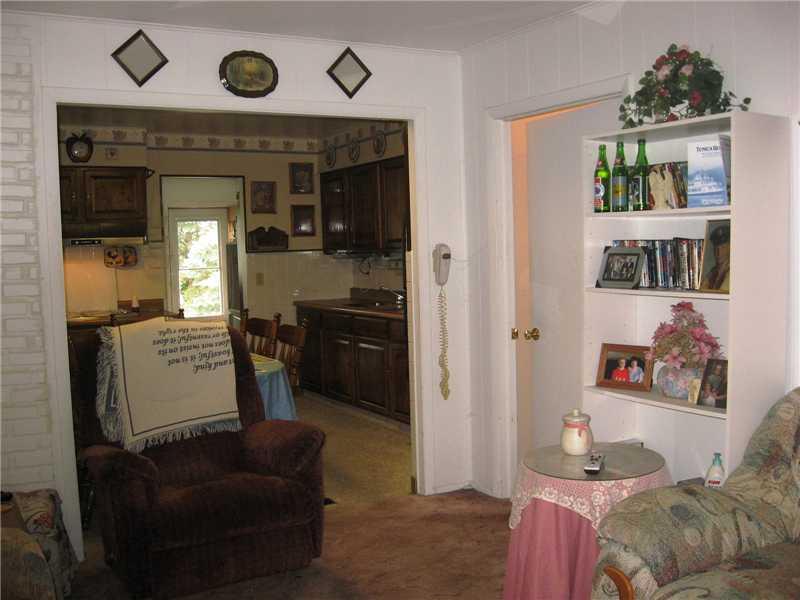 2920 Wicker Road Indianapolis, IN 46217 - Photo 9 of 15 Gallery Image 9
