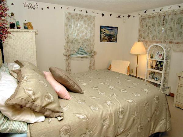 87 Unity Street Quincy, MA 02169 - Photo 9 of 13 Gallery Image 9