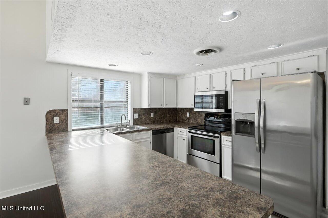 2 Pheasant Run Clinton, MS 39056 - Photo 11 of 27 09-2 Pheasant Run _ Home Tours MS