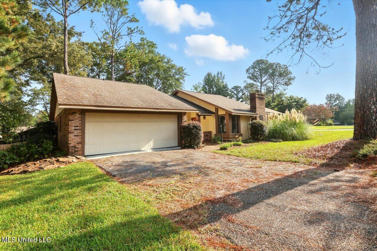 2 Pheasant Run Clinton, MS 39056 - Photo 2 of 27 03-2 Pheasant Run _ Home Tours MS