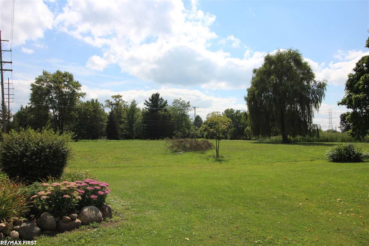 60061 Bates Road New Haven, MI 48048 - Photo 12 of 35 31329870-11.JPG