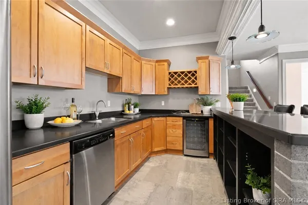 $999,900 | 3509 Charlevoix Court, Floyds Knobs, IN 47119