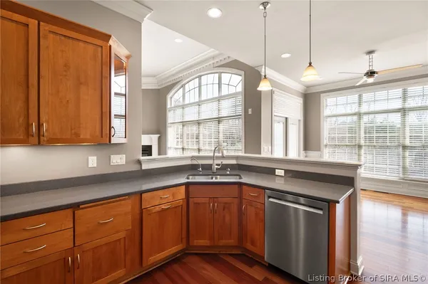 $999,900 | 3509 Charlevoix Court, Floyds Knobs, IN 47119