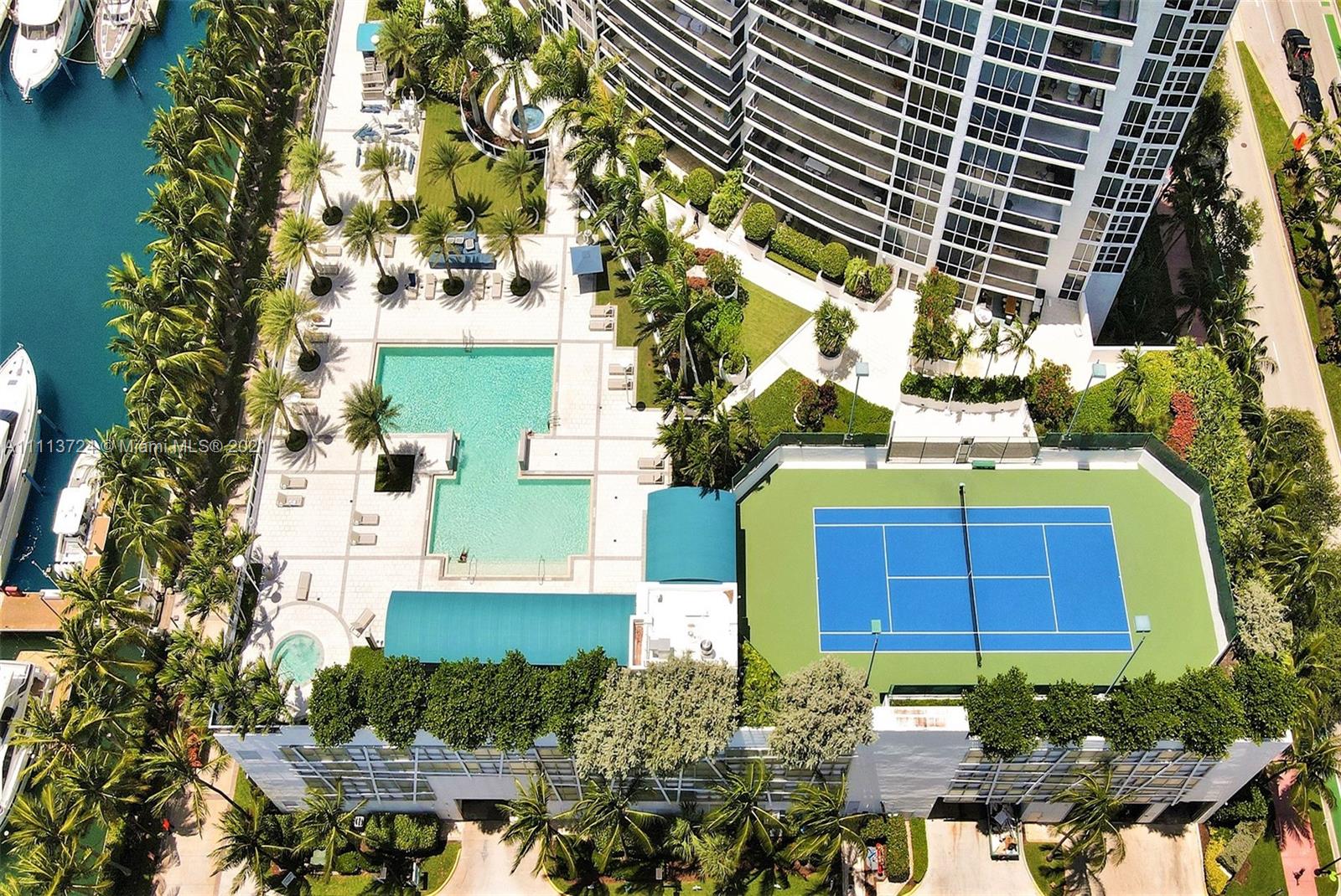 400 Alton Road, Unit 1011 Miami Beach, FL 33139 - Photo 23 of 27 an aerial view of residential houses with outdoor space