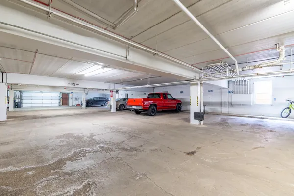 $110,000 | 2700 Oxford Street North, Unit 102, St. Paul, MN 55113