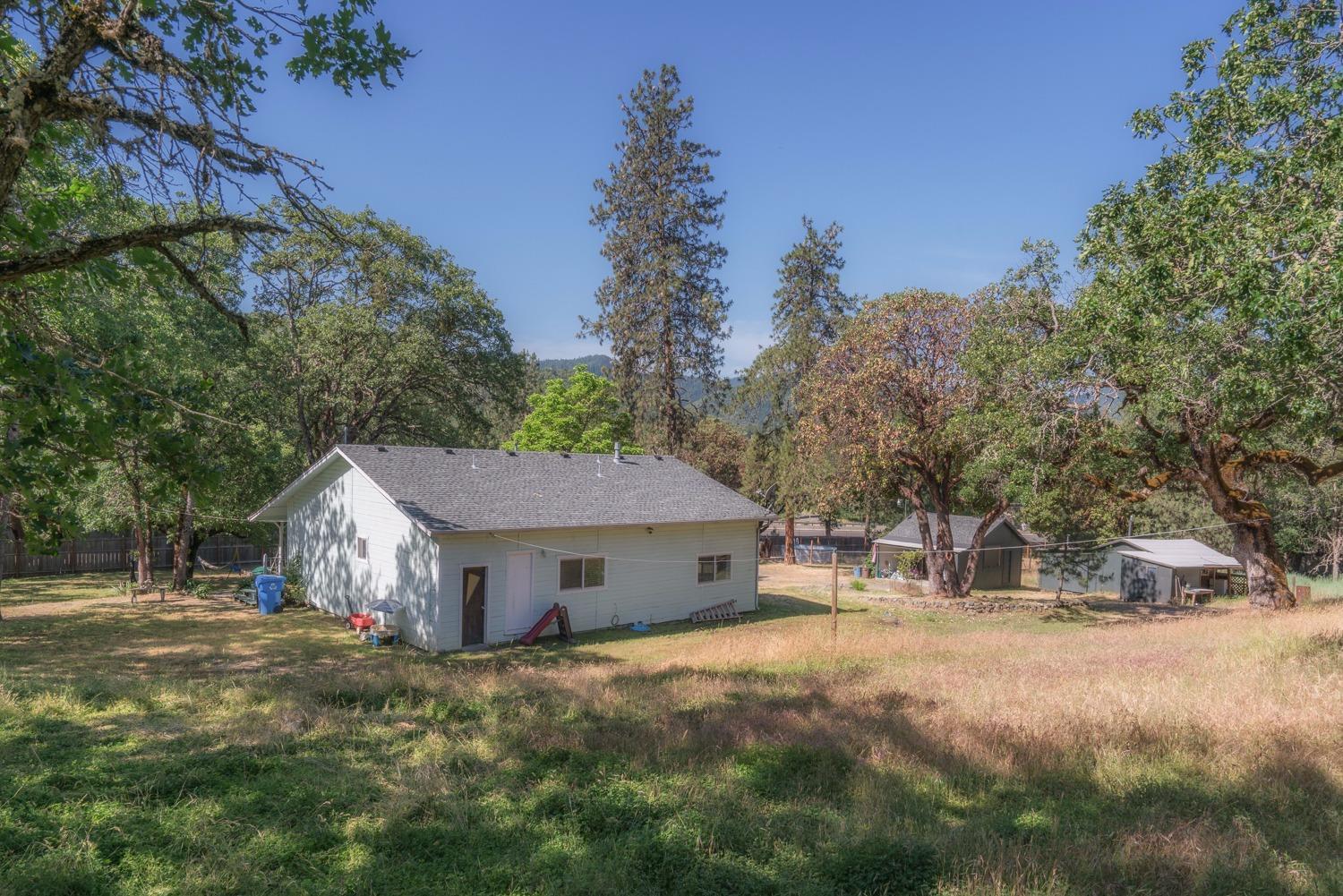 10584 Blackwell Road Central Point, OR 97502 - Photo 17 of 20 Additional Photo