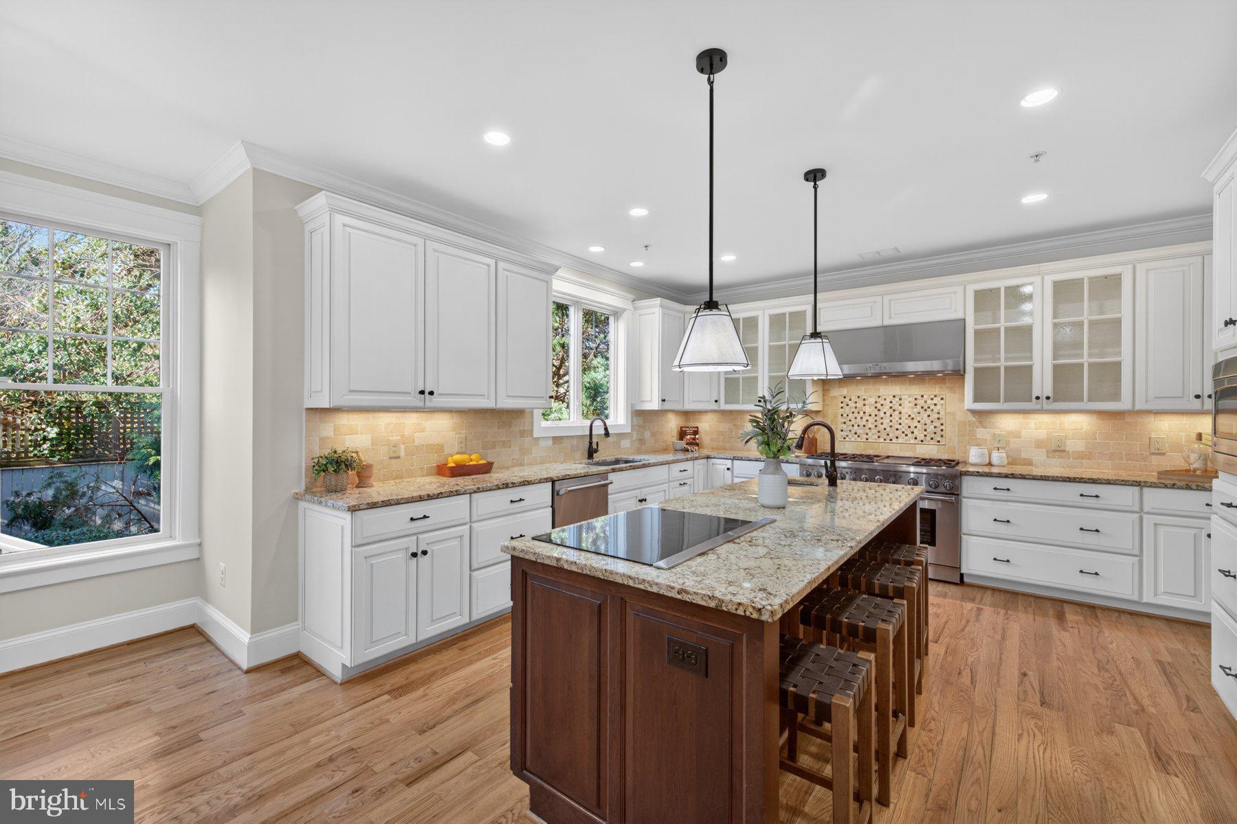 5011 Rugby Avenue Bethesda, MD 20814 - Photo 15 of 65 Granite countertops