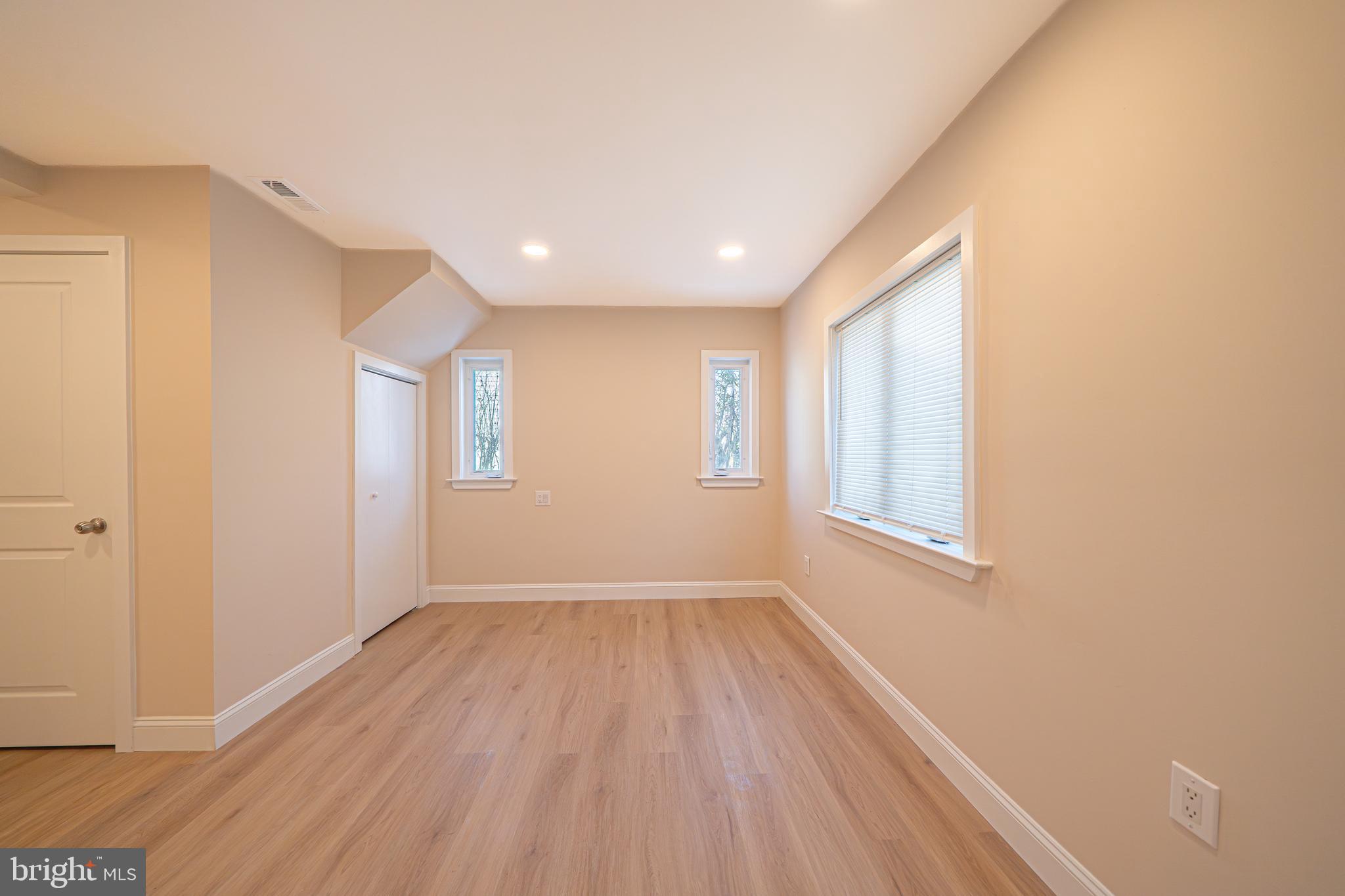 9328 Academy Road Philadelphia, PA 19114 - Photo 16 of 26