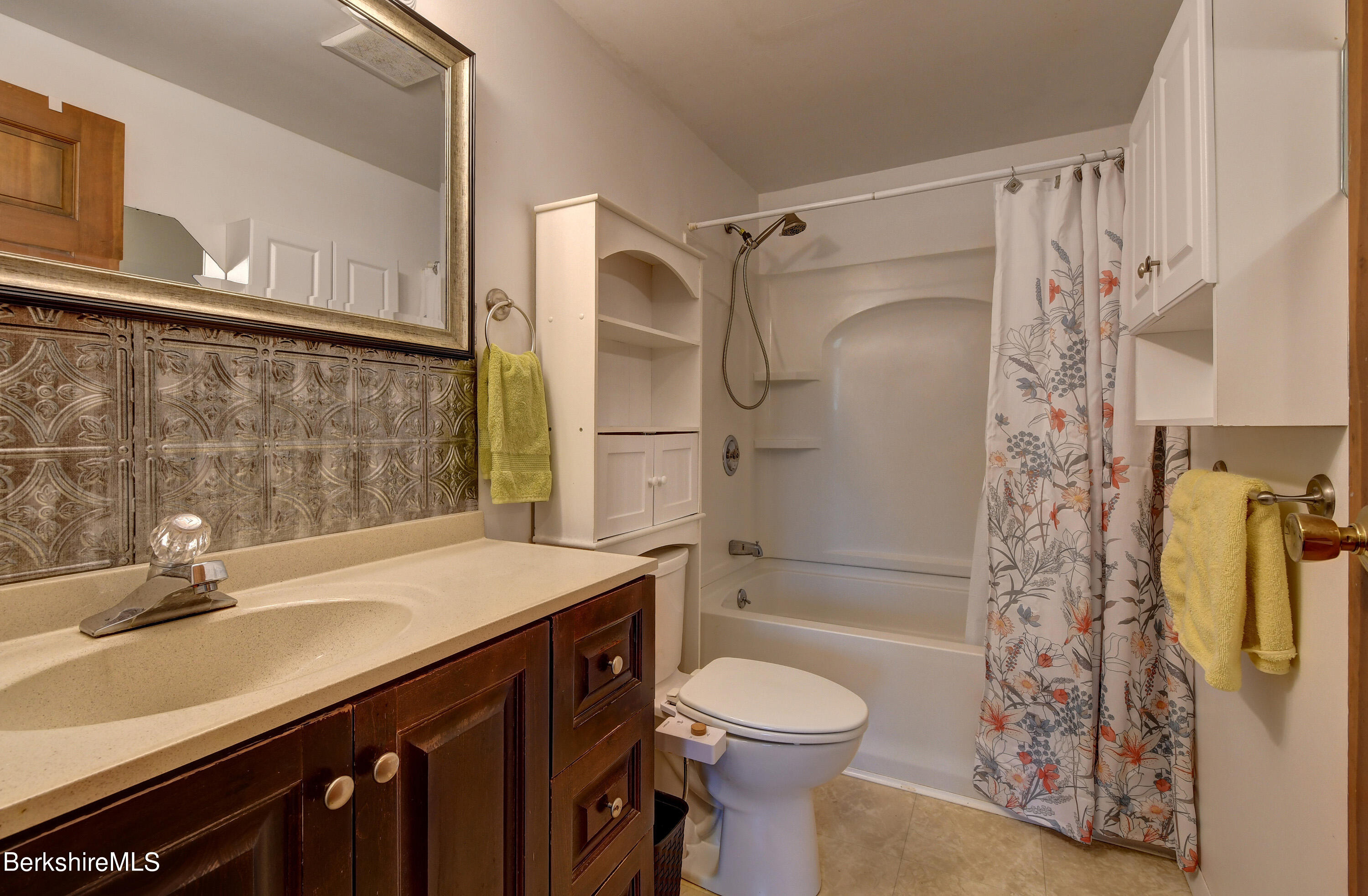 176 North Hoosac Road Williamstown, MA 01267 - Photo 20 of 28 20-Bathroom