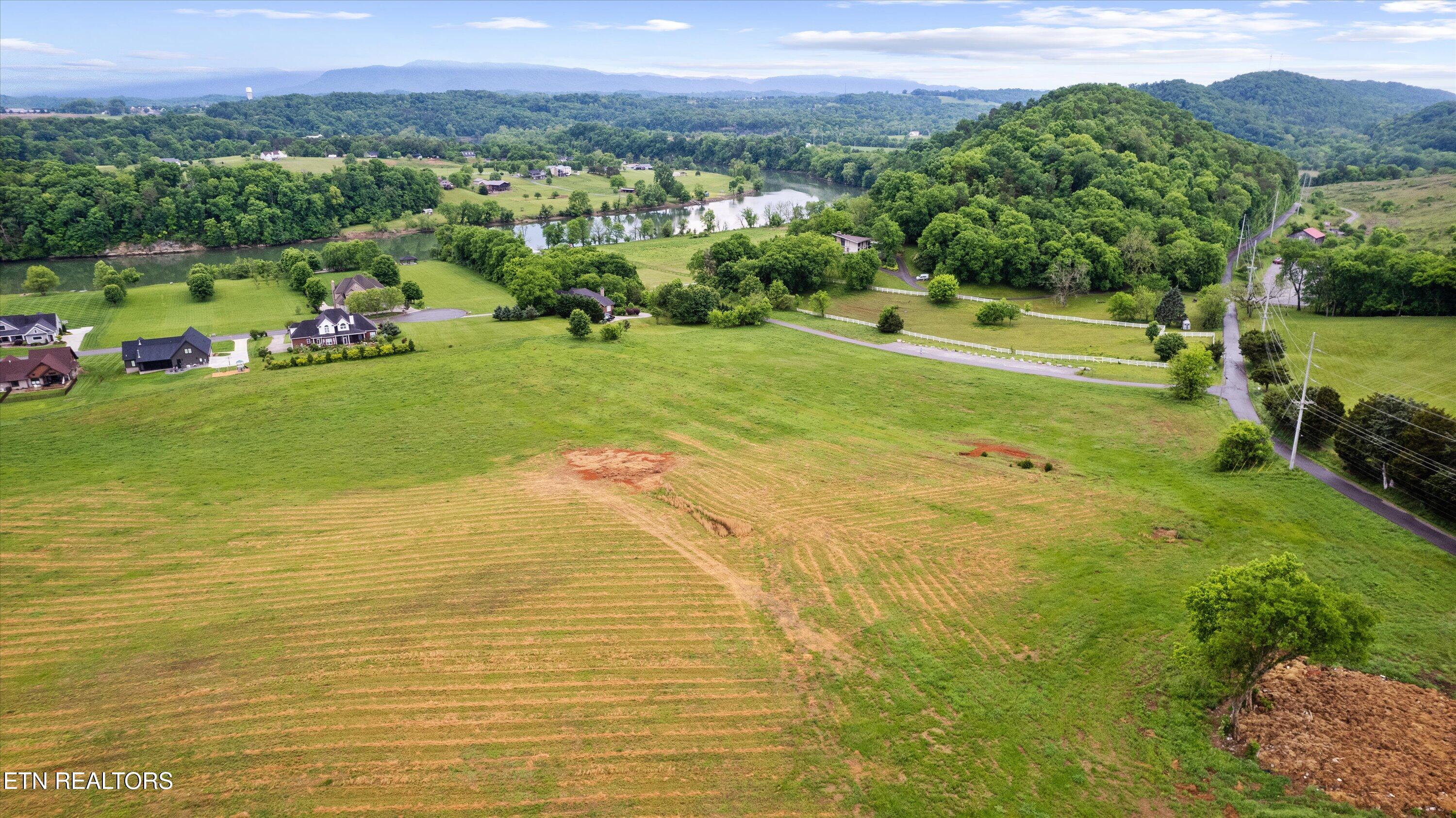 Kelly Lane Kodak, TN 37764 - Photo 4 of 12 27-0 Kelly Lane Edit03