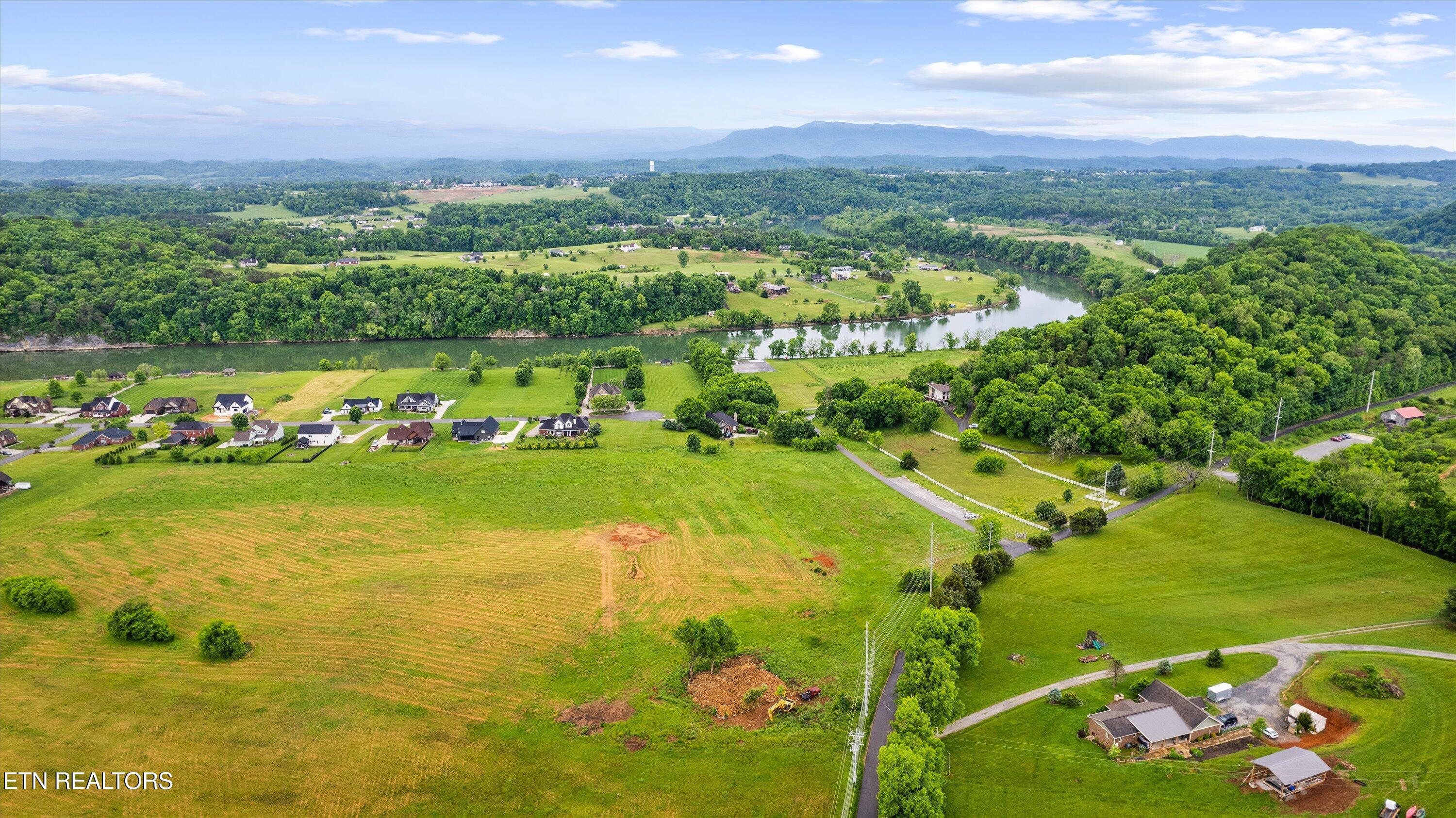 Kelly Lane Kodak, TN 37764 - Photo 8 of 12 32-0 Kelly Lane Edit07